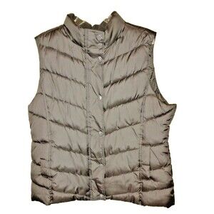 Old Navy Gray Ladies Puffer Vest Size XXL TTG Pre Owned Good Condition Warm Soft